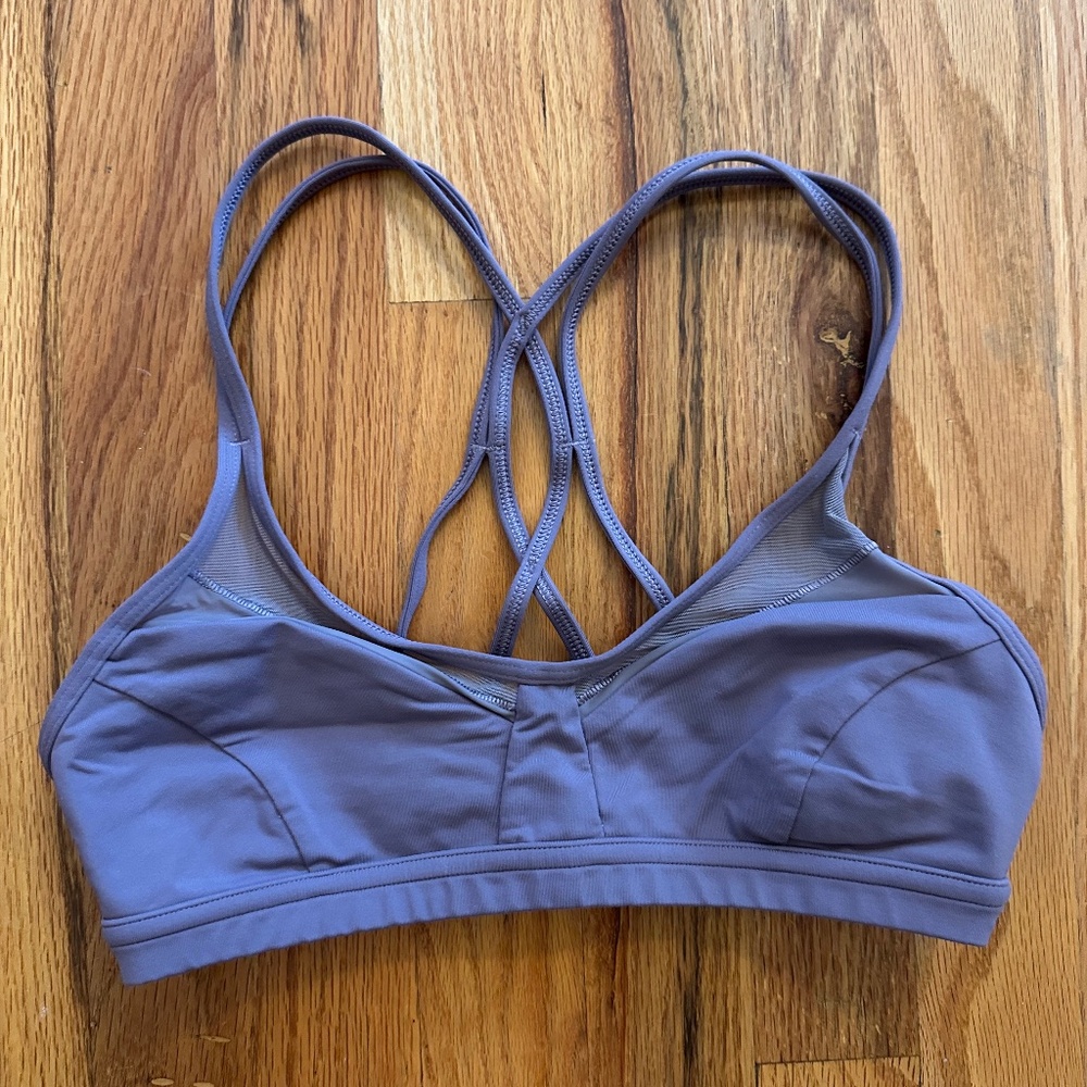 Lululemon Free to Be Serene Bra – Size 4 – Smoky Lavender (Retired Color!)